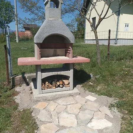 Lucija Appartement Lovinac  Buitenkant foto