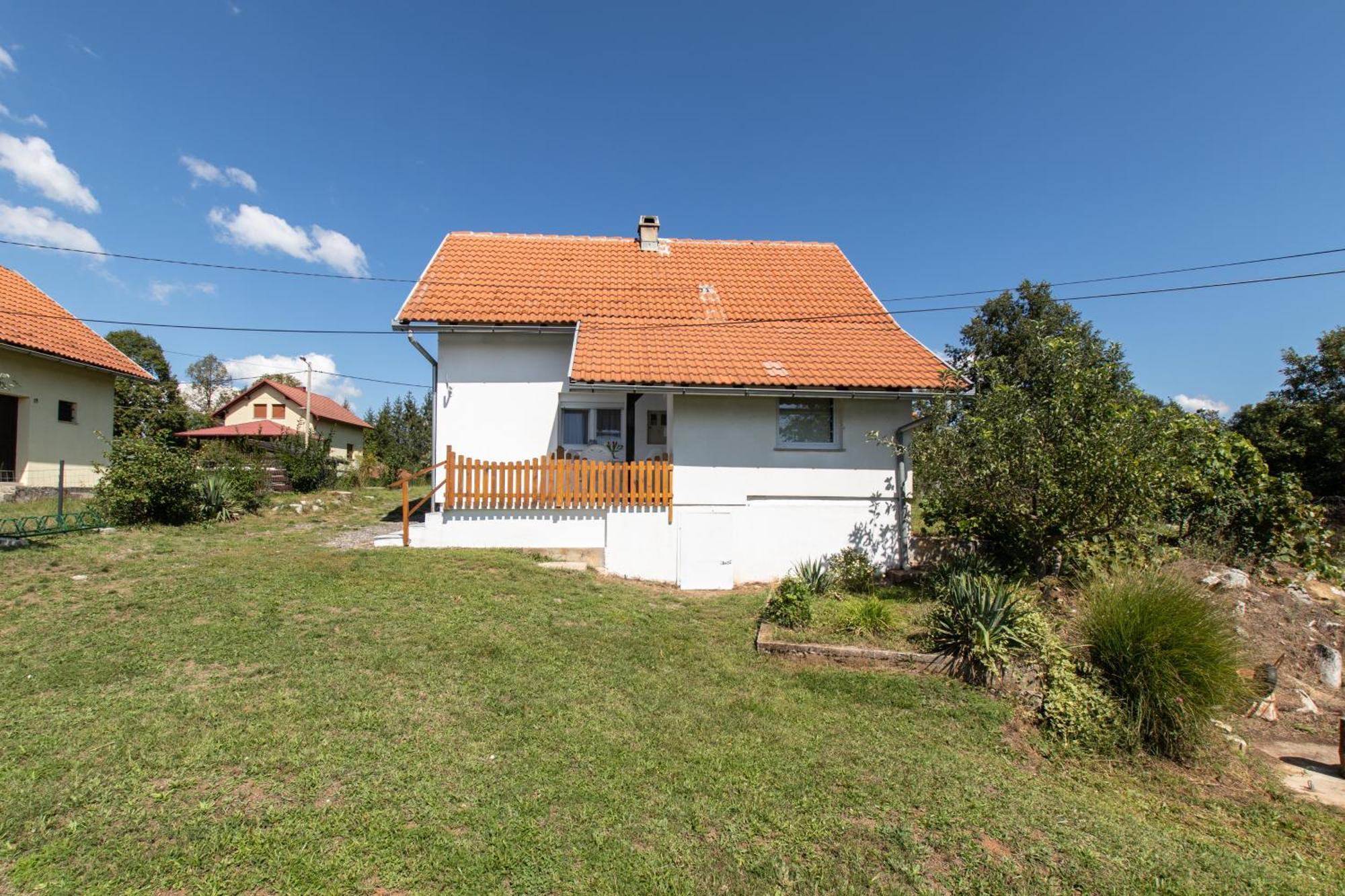 Lucija Apartment *